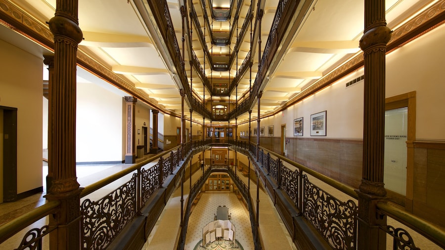 Milwaukee City Hall presenterar interiörer