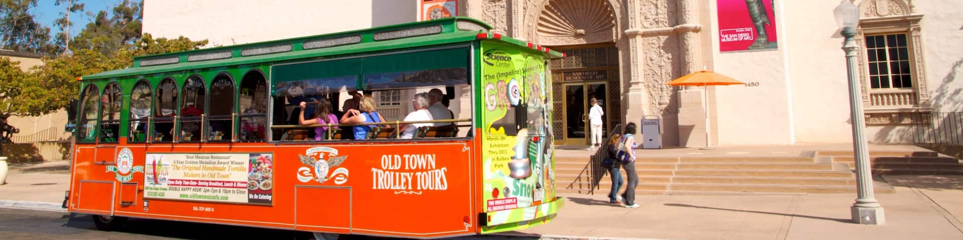 San Diego Museum of Art featuring a city, street scenes and art