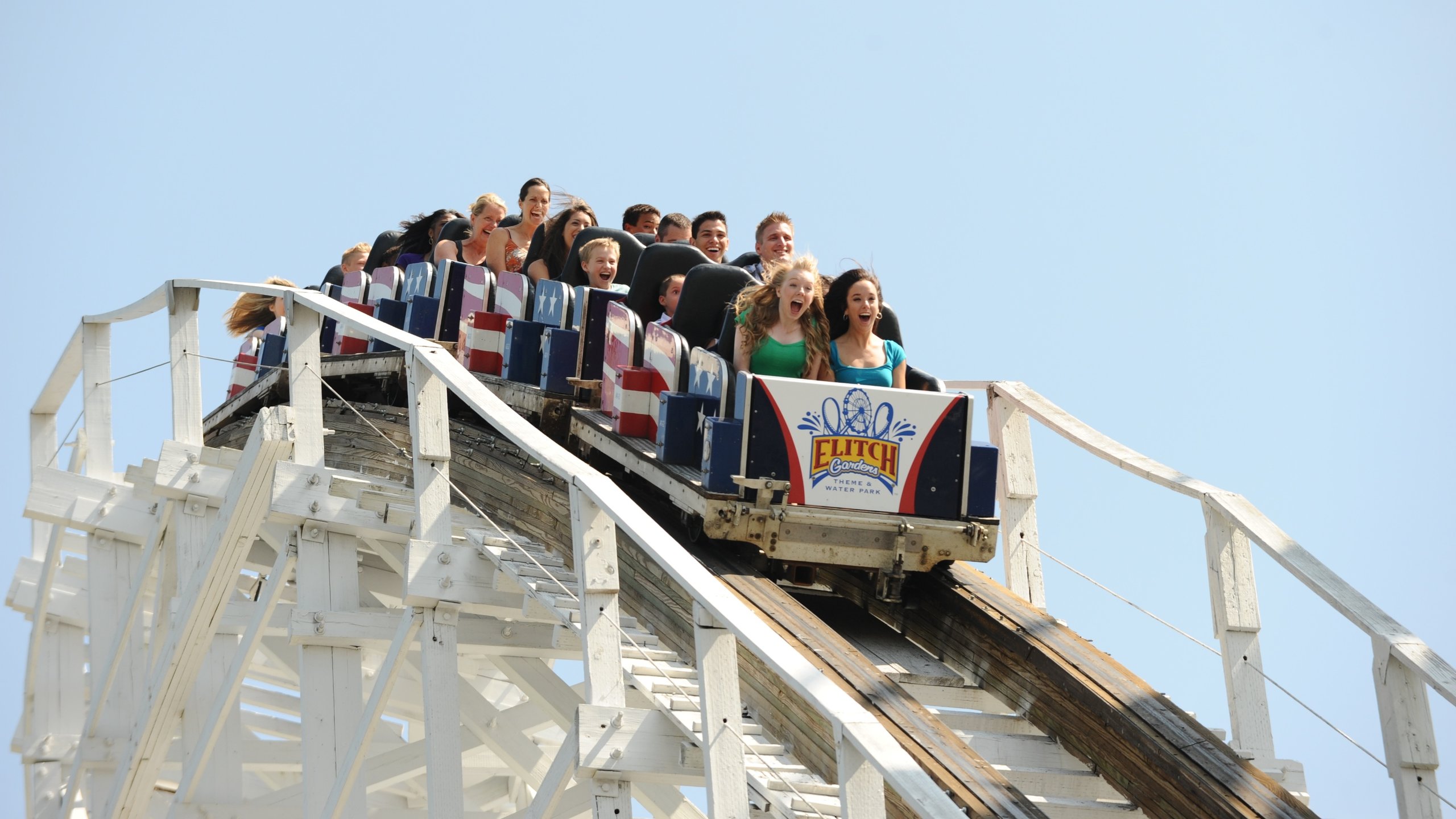 Elitch Gardens Theme Park showing rides