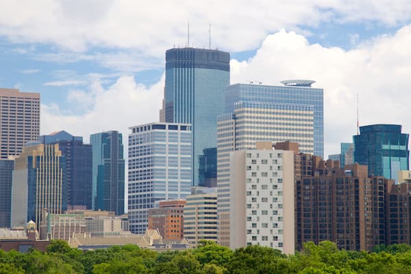 Minneapolis - St. Paul qui includes building et ville
