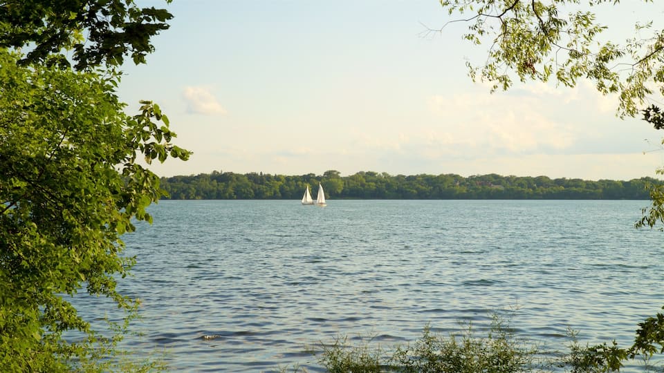 Lake Harriet toont varen en een meer of poel