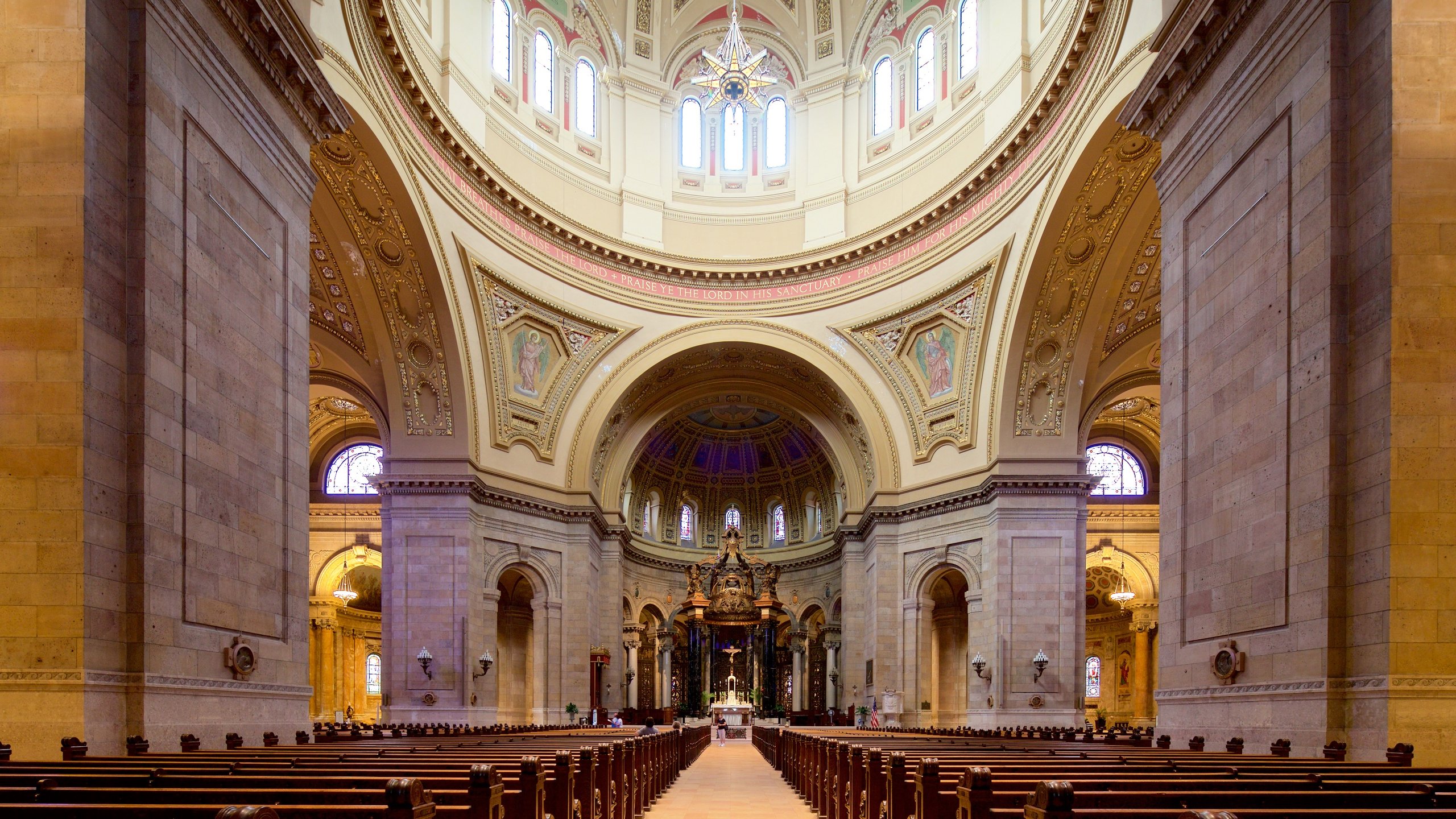 History of Saint Paul's Cathedral in St. Paul, Minnesota