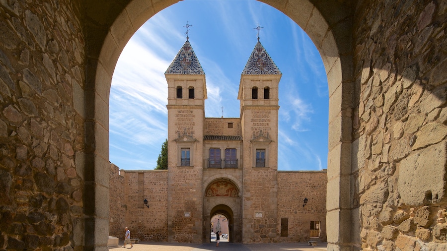 Puerta Bisagra