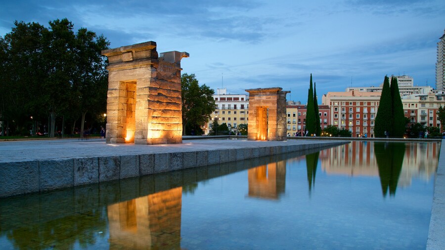 Temple of Debod in Madrid at sunset, showcasing ancient Egyptian architecture.