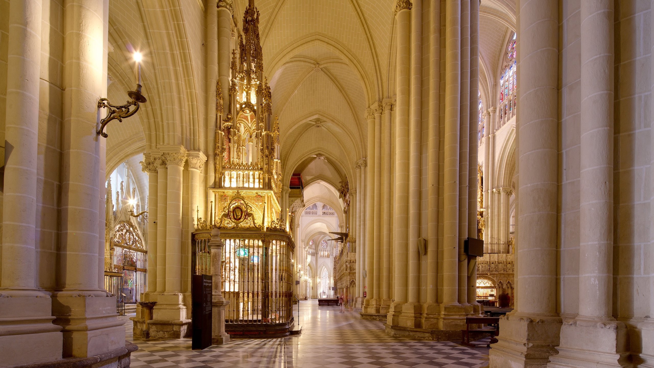Cathédrale SainteMarie de Tolède Centreville de Tolède Visites