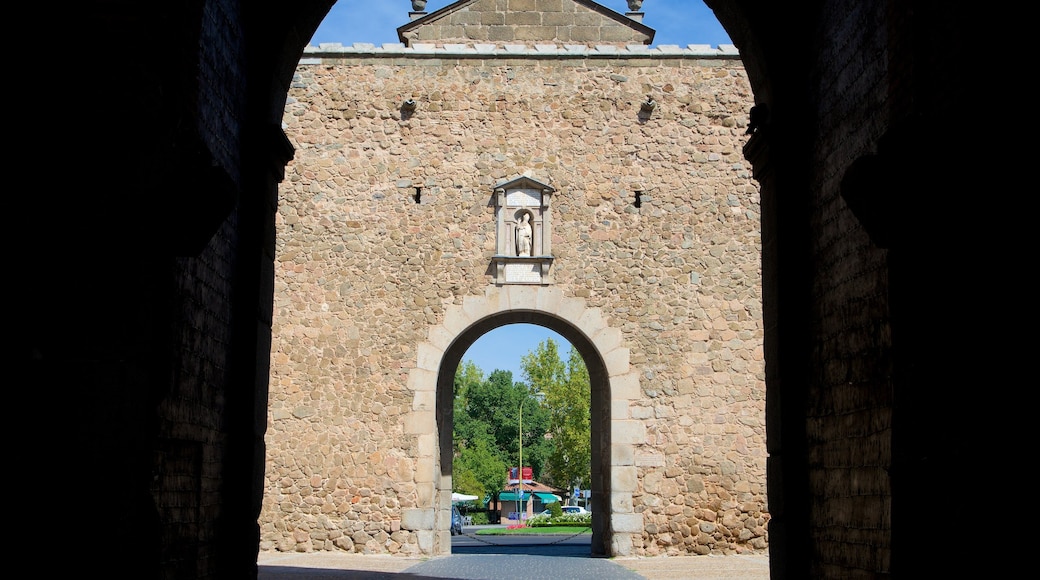 Puerta Bisagra