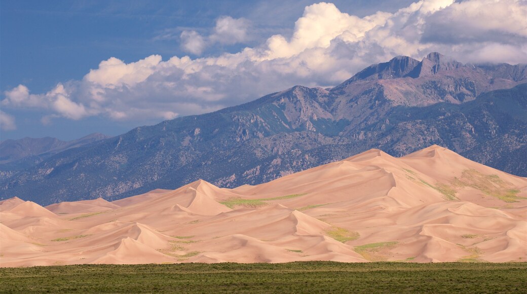 Los Caminos Antiguos featuring mountains and tranquil scenes