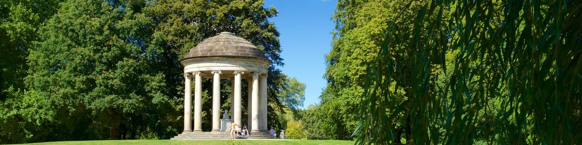 Georgengarten which includes a park and a lake or waterhole