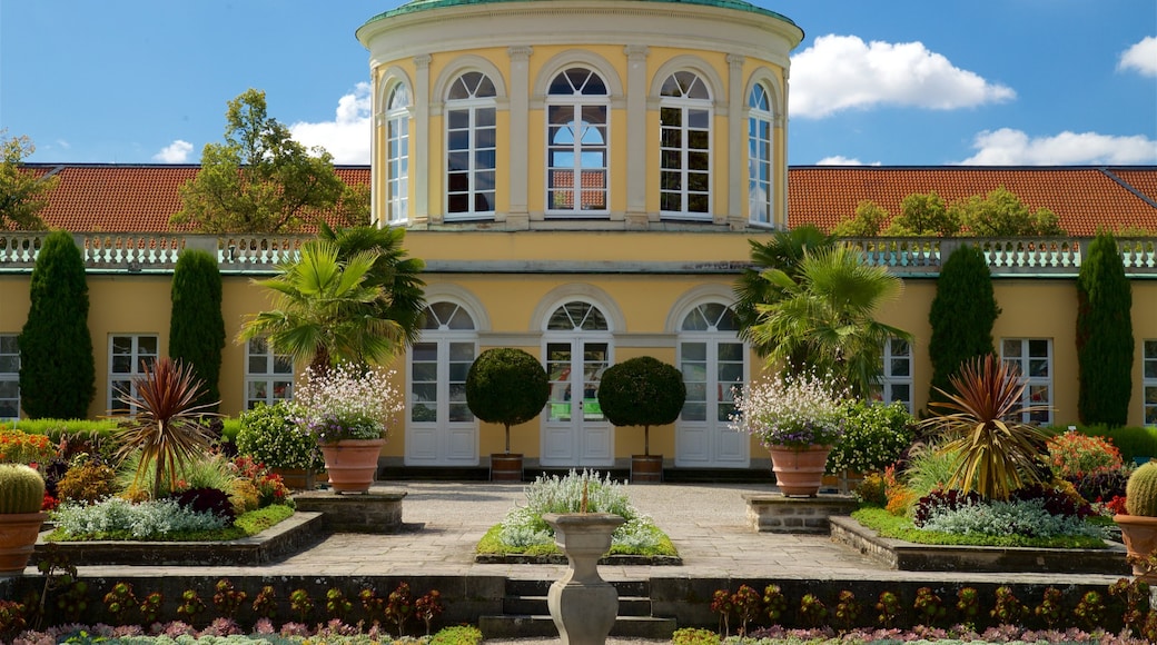 Berggarten que incluye un jardín y elementos patrimoniales