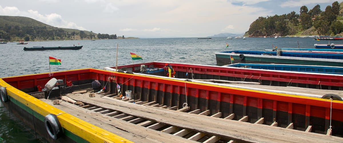 Strait of Tiquina showing a bay or harbor and a lake or waterhole