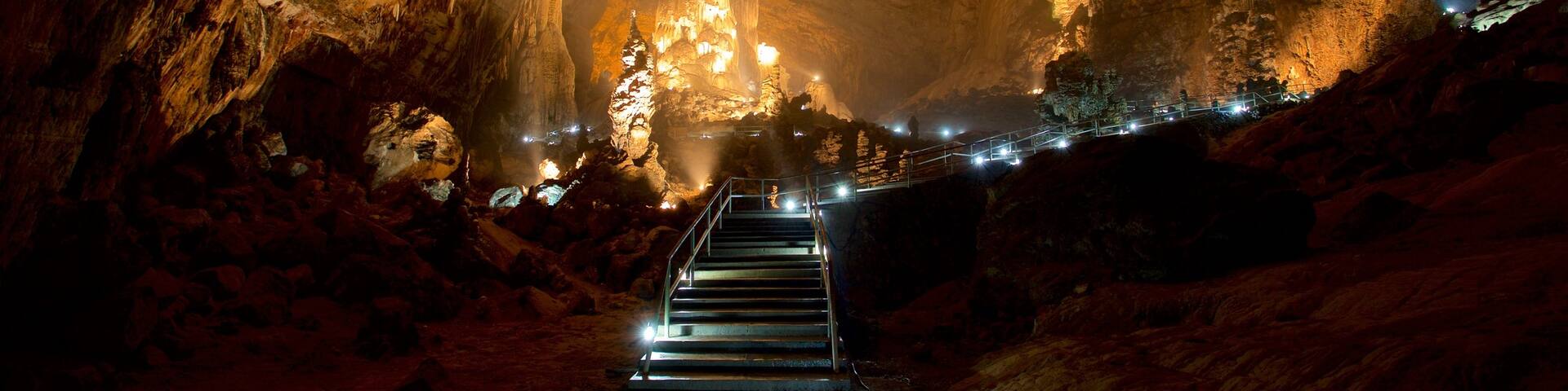 Grutas de Cacahuamilpa National Park showing interior views and caves