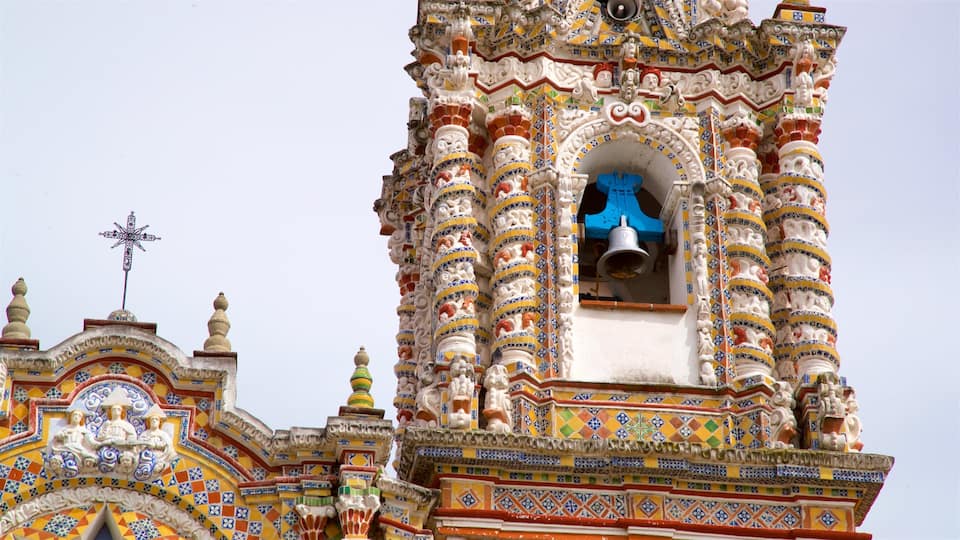 Puebla showing heritage elements