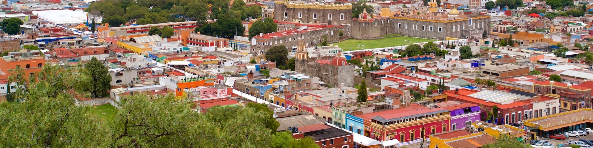 Cholula showing a city and landscape views