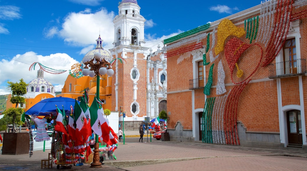 Tlaxcala mostrando oggetti d\'epoca e arte urbana