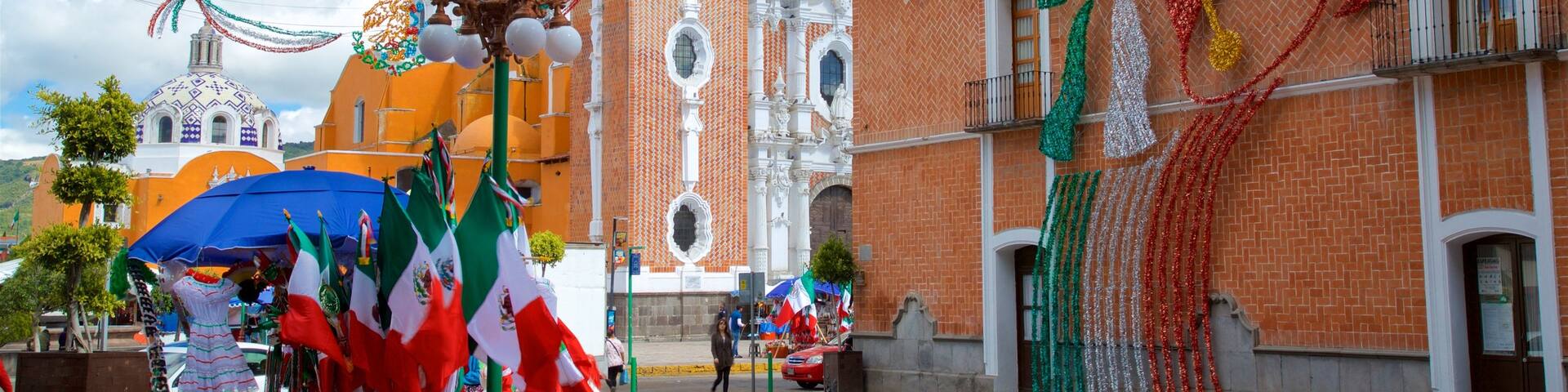 Tlaxcala featuring outdoor art and heritage elements