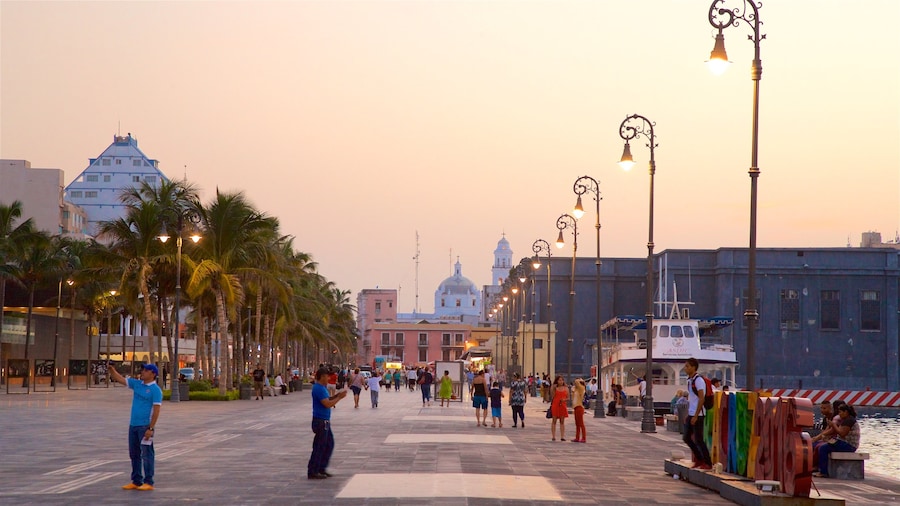 Hafen von Veracruz mit einem Sonnenuntergang, Stadt und Platz oder Plaza