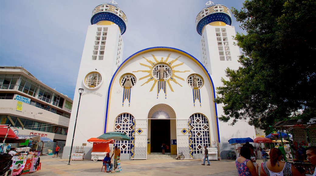 La Catedral featuring a church or cathedral