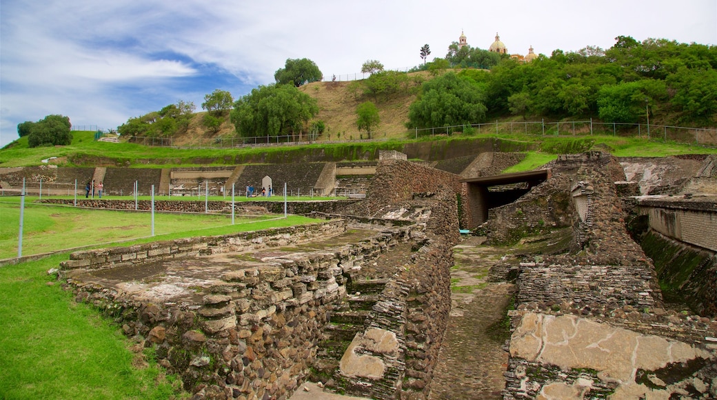 San Andrés Cholula which includes building ruins