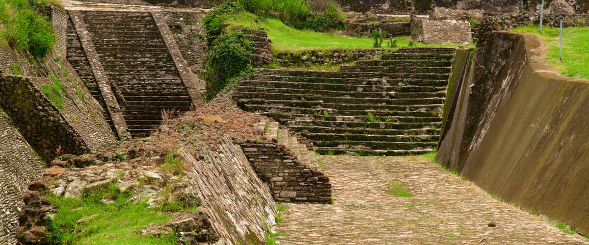 Great Pyramid of Cholula featuring a ruin and heritage elements