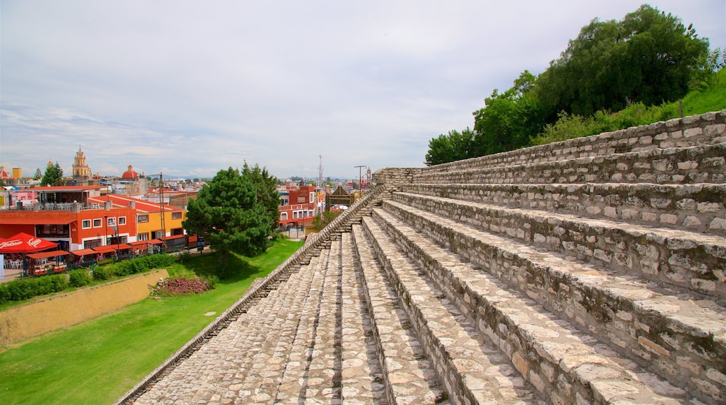 San Andrés Cholula which includes heritage elements and a small town or village