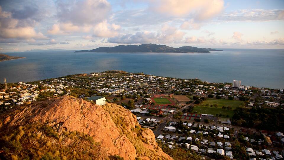 Castle Hill showing general coastal views and a city