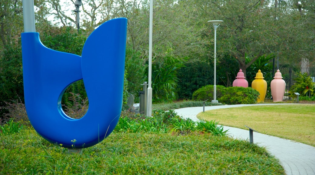 New Orleans Museum of Art featuring art and a park