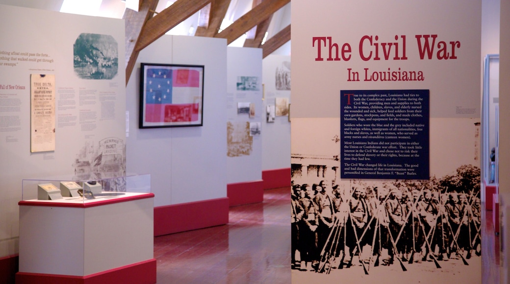 Cabildo showing interior views and signage