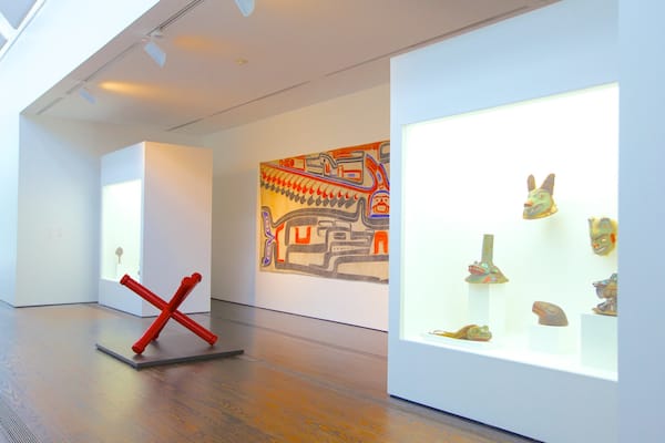 Menil Collection montrant vues intérieures et art