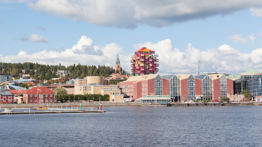 Ornskoldsvik showing a bay or harbour