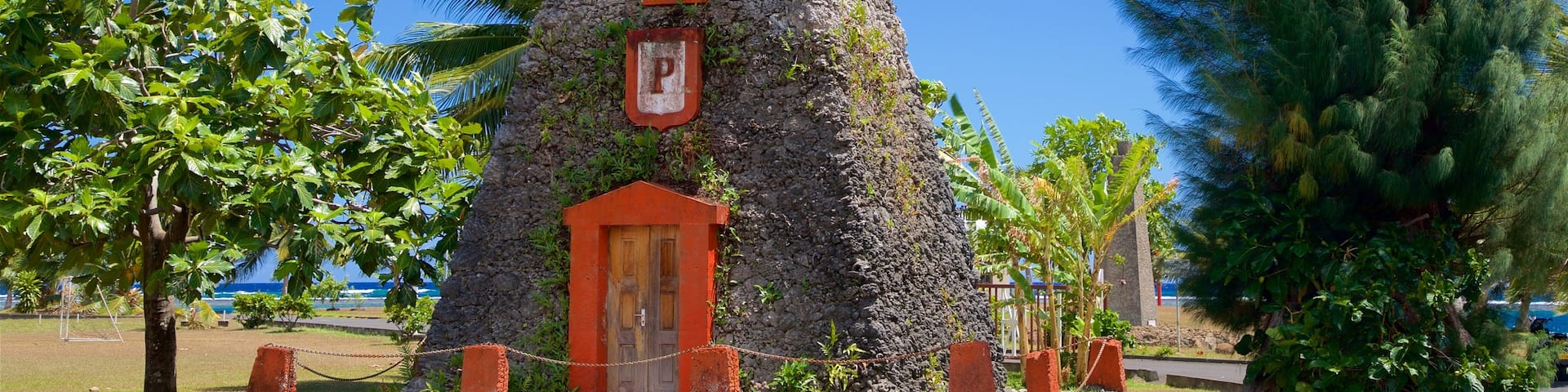 Tombe du roi Pomaré V qui includes patrimoine historique