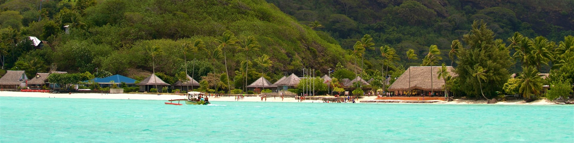 Matira Point featuring general coastal views, tropical scenes and mountains