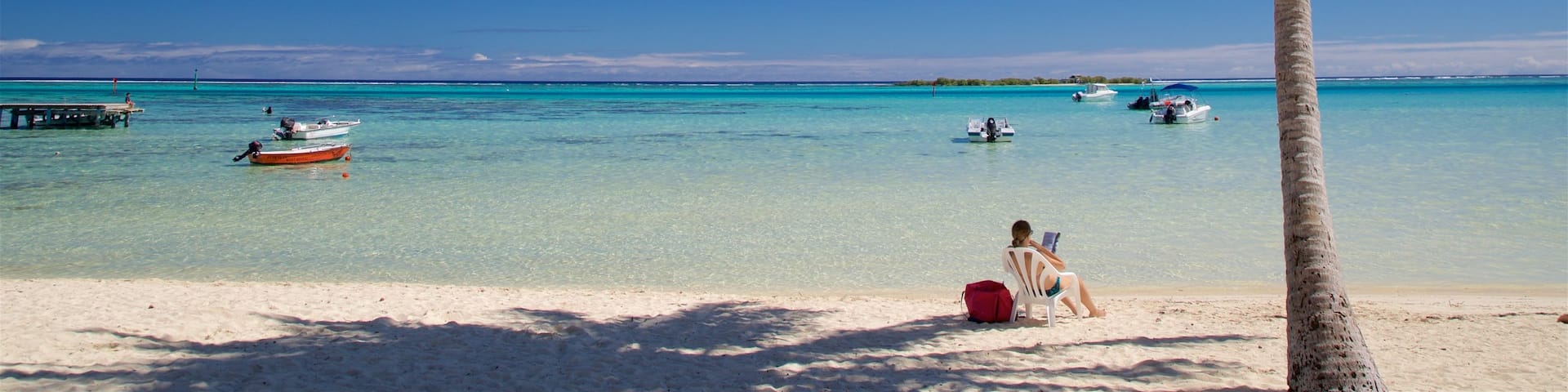 Tiahura Beach showing tropical scenes, a beach and general coastal views