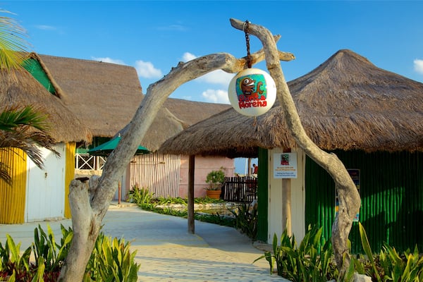 Punta Morena mettant en vedette signalisation et scènes tropicales