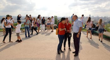 Cristo de La Habana som omfatter udsigt såvel som en lille gruppe mennesker