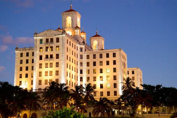 Hotel Nacional qui includes scènes de nuit
