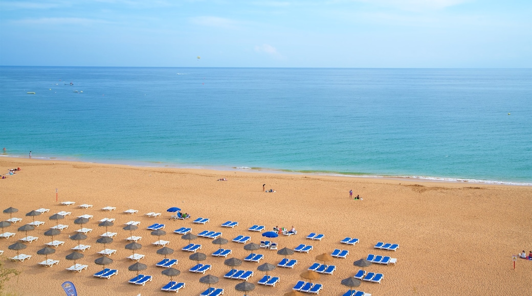 Fischerstrand mit einem allgemeine Küstenansicht und Strand