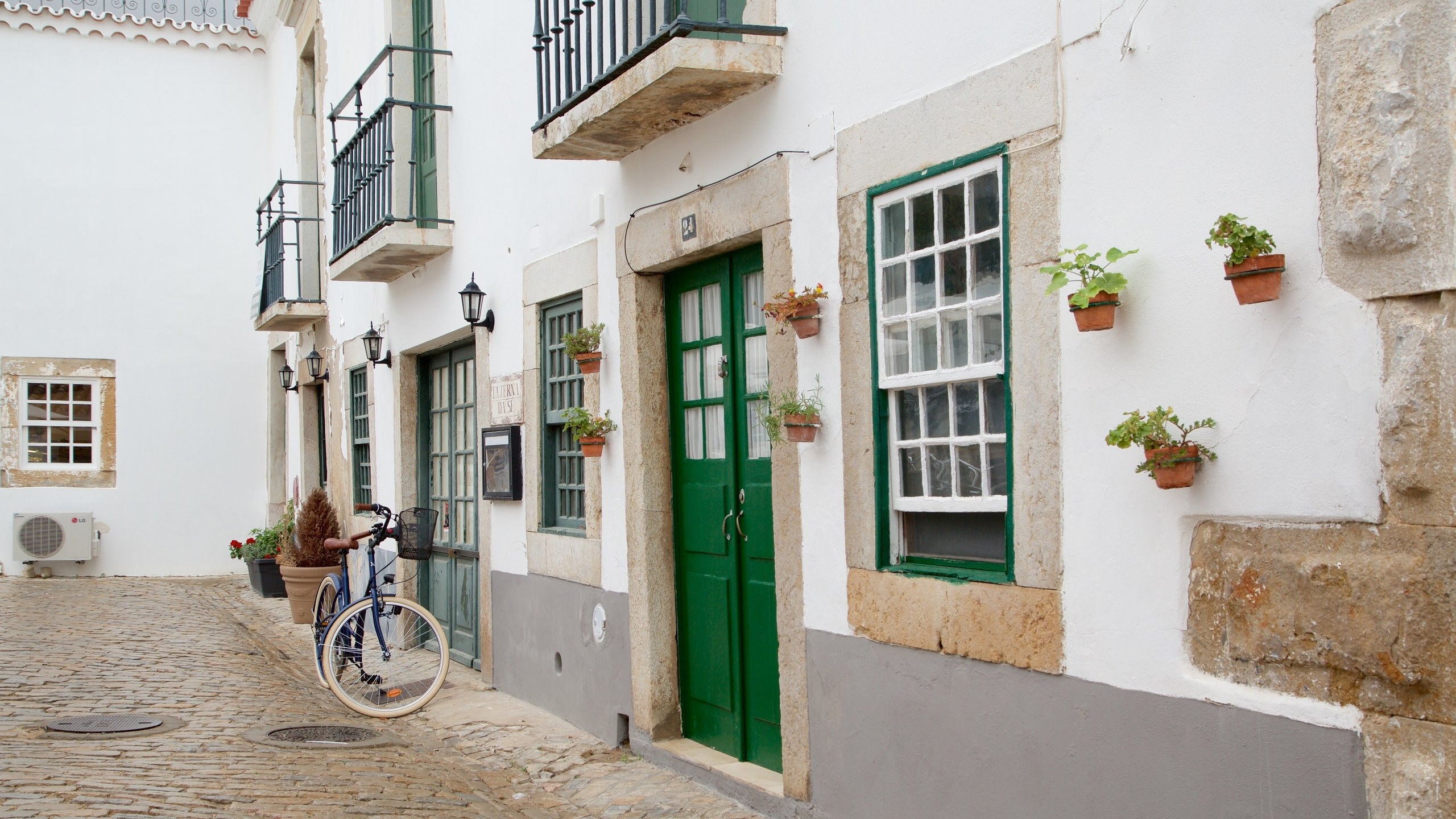 Travel Faro City Centre: Best of Faro City Centre, Visit Faro | Expedia