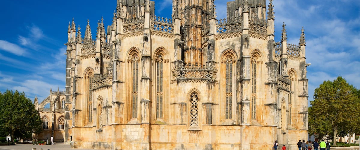 Monasterio de Batalha ofreciendo patrimonio de arquitectura y una iglesia o catedral