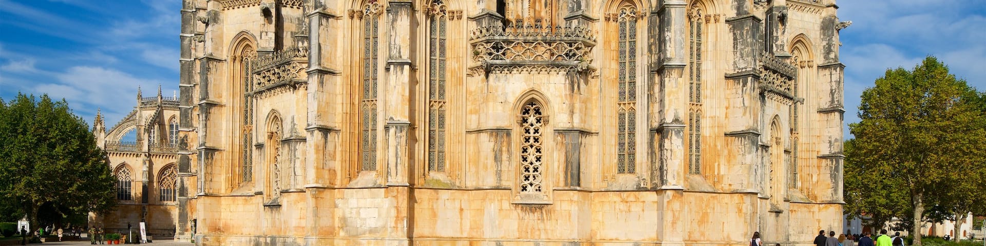 Batalha Monastery which includes heritage architecture and a church or cathedral