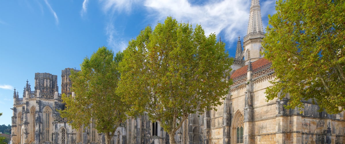 Monasterio de Batalha mostrando patrimonio de arquitectura
