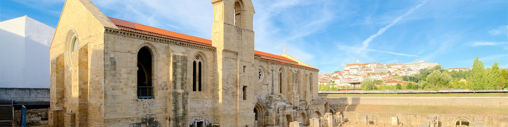 Convento de Santa Clara-a-Velha which includes a church or cathedral
