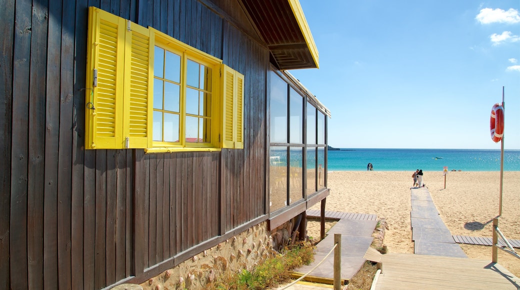 Spiaggia di Martinhal caratteristiche di spiaggia sabbiosa e vista della costa