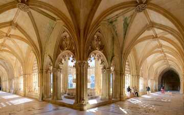 バターリャ修道院 バターラ旅行 エクスペディア バターリャ修道院 バターラ旅行 エクスペディア