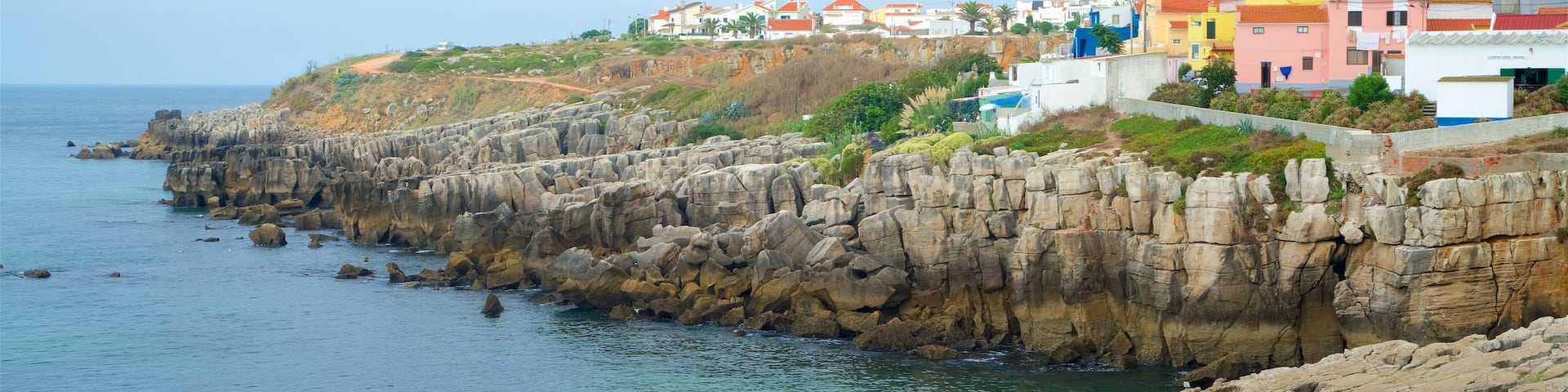 Peniche welches beinhaltet Küstenort, allgemeine Küstenansicht und Felsküste