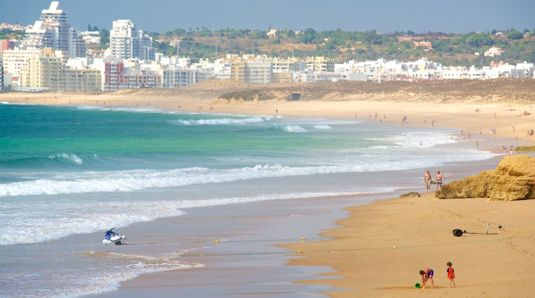 Gale Beach showing a coastal town, a sandy beach and general coastal views