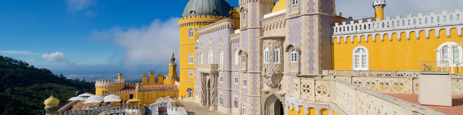 Pena Palace showing heritage elements and a castle