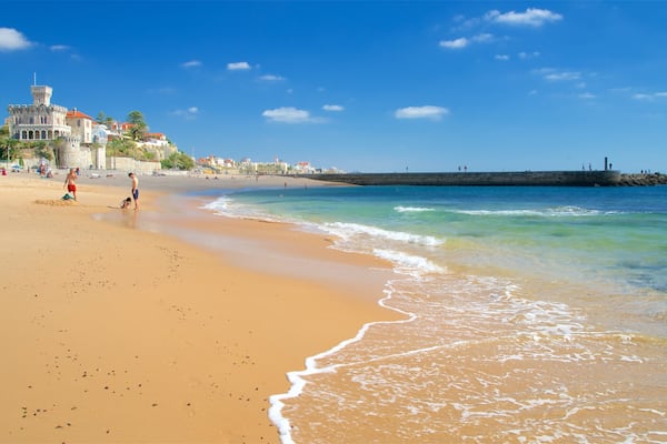 Plage de Tamariz montrant plage et vues littorales