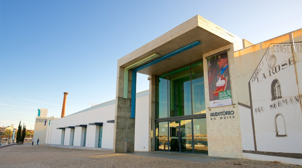 Museu de Portimão caracterizando sinalização