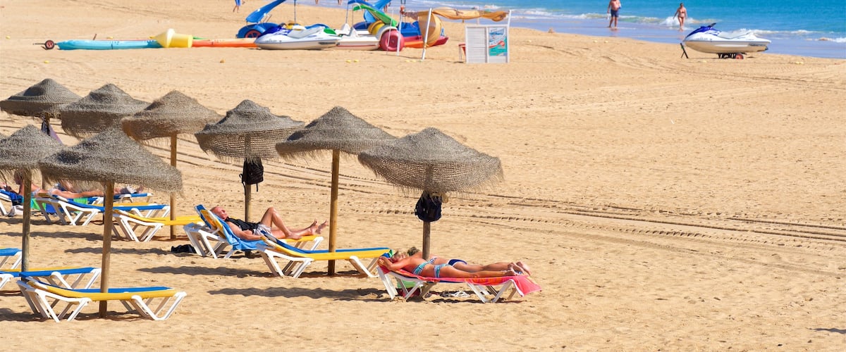 Plage Meia mettant en vedette plage et vues littorales