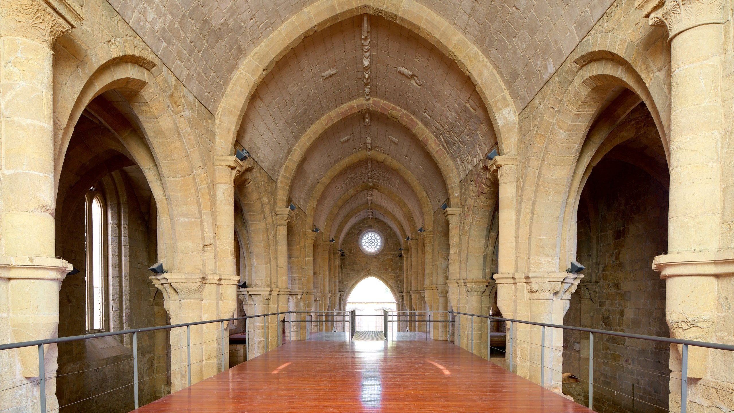 Monastero di Santa ClaraaVelha Punti di interesse a Santa Clara e